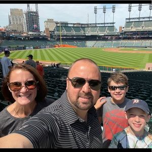 Meet your Posher, Corey